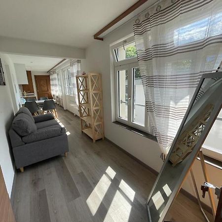 Moderne Einzigartige Wohnung In Altdorf Luaran gambar