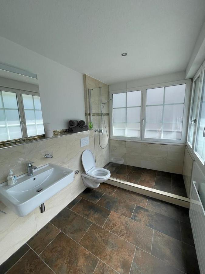 Moderne Einzigartige Wohnung In Altdorf Luaran gambar