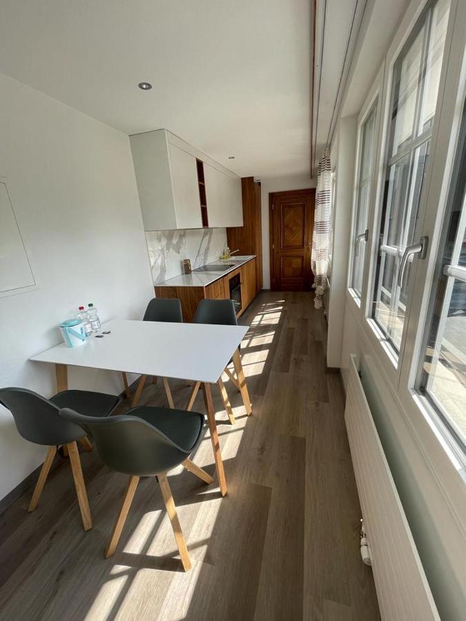 Moderne Einzigartige Wohnung In Altdorf Luaran gambar