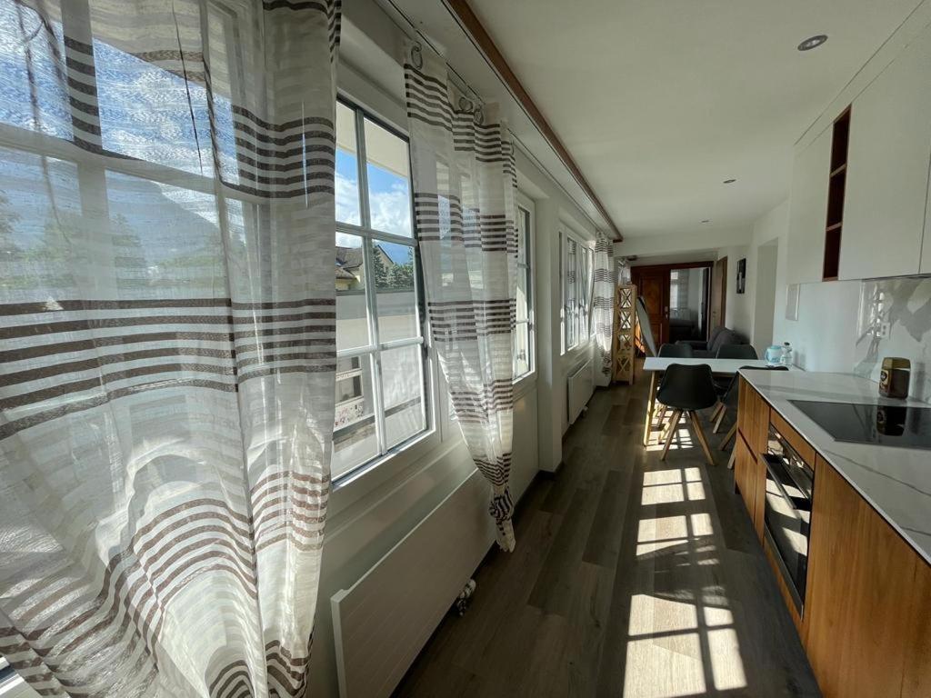 Moderne Einzigartige Wohnung In Altdorf Luaran gambar